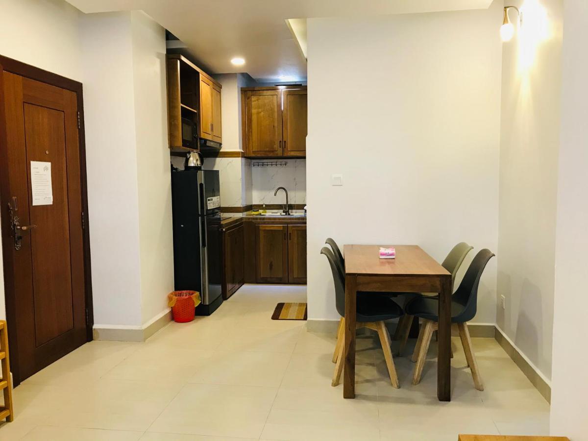 60 négyzetméteres, 2 hálószobás Apartman 2 fürdőszobával Chamkar Morn területén Phnompen Kültér fotó
