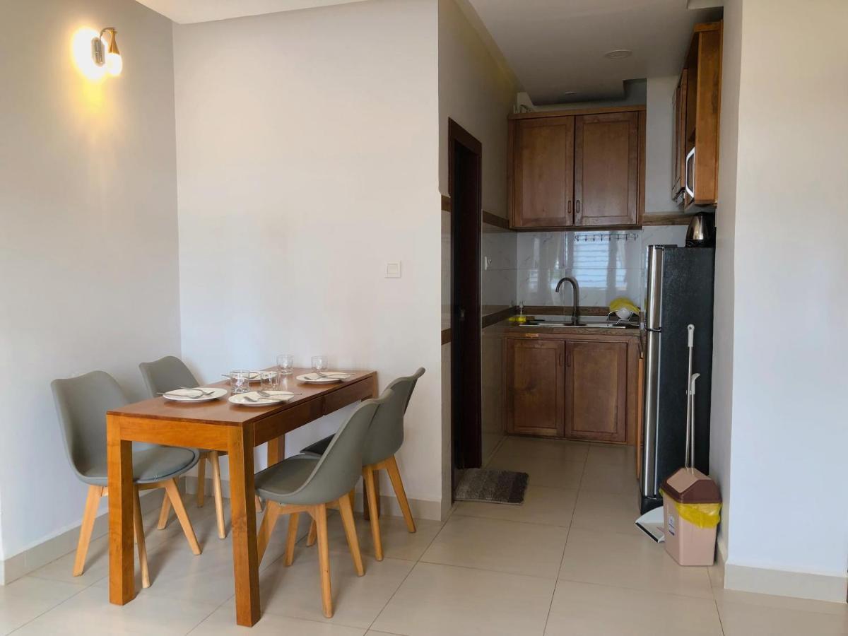 60 négyzetméteres, 2 hálószobás Apartman 2 fürdőszobával Chamkar Morn területén Phnompen Kültér fotó